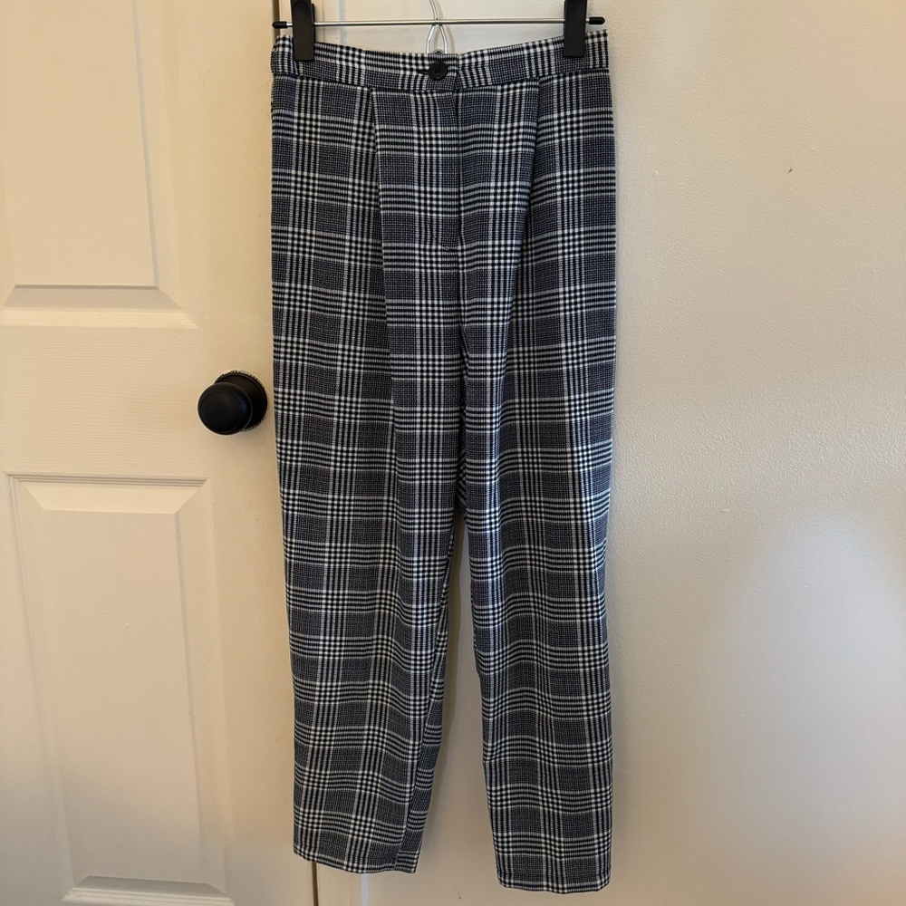 H&M Women's Black and White Trousers sz2 Stretchy Waistband